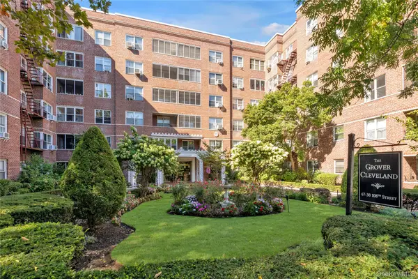 6738 108 Street Road #47A, Forest Hills, NY 11375