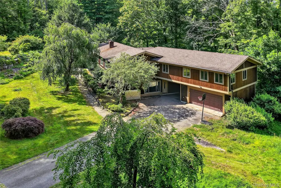 4 Cedar Hill Road, Bedford, NY 10506 - Image #2