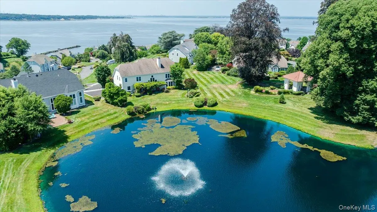 53 Pembroke Drive, Glen Cove, NY 11542 - Image #1