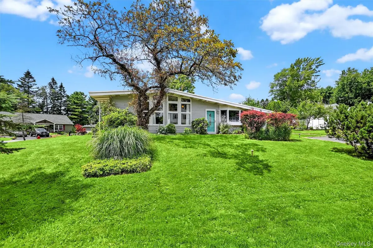 25 Crescent View, Rock Hill, NY 12775 - Image #1