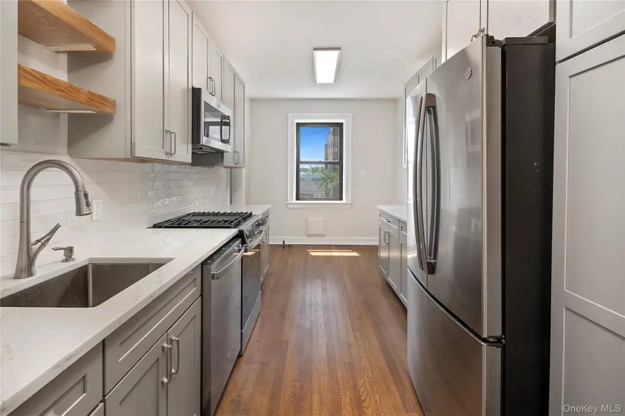 5 Franklin Avenue #4R, White Plains, NY 10601 - Image #2