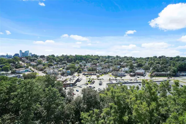 400 High Point Drive #PH12, Hartsdale, NY 10530