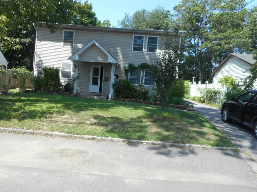 193 Parkway Boulevard, Wyandanch, NY 11798 - Image #2