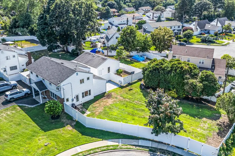 61 Andover Drive, Deer Park, NY 11729 - Image #3