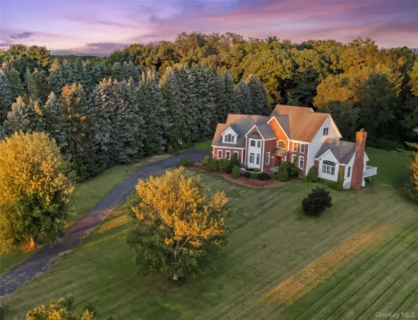 14 Kari Boulevard, Poughkeepsie, NY 12601