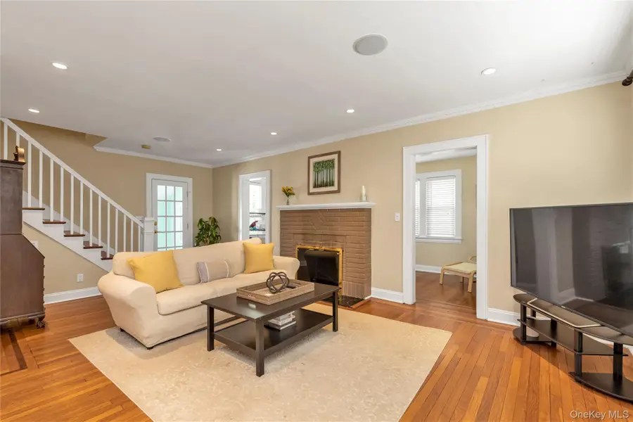 473 Lakeview Avenue, Rockville Centre, NY 11570 - Image #2