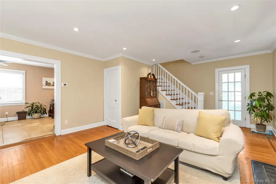 473 Lakeview Avenue, Rockville Centre, NY 11570 - Image #3