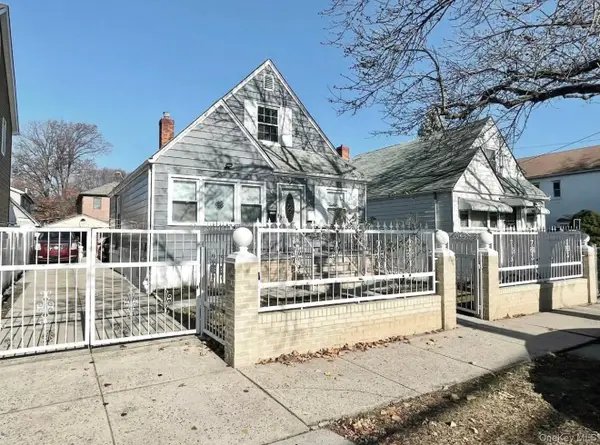 162-15 77 Avenue, Fresh Meadows, NY 11366