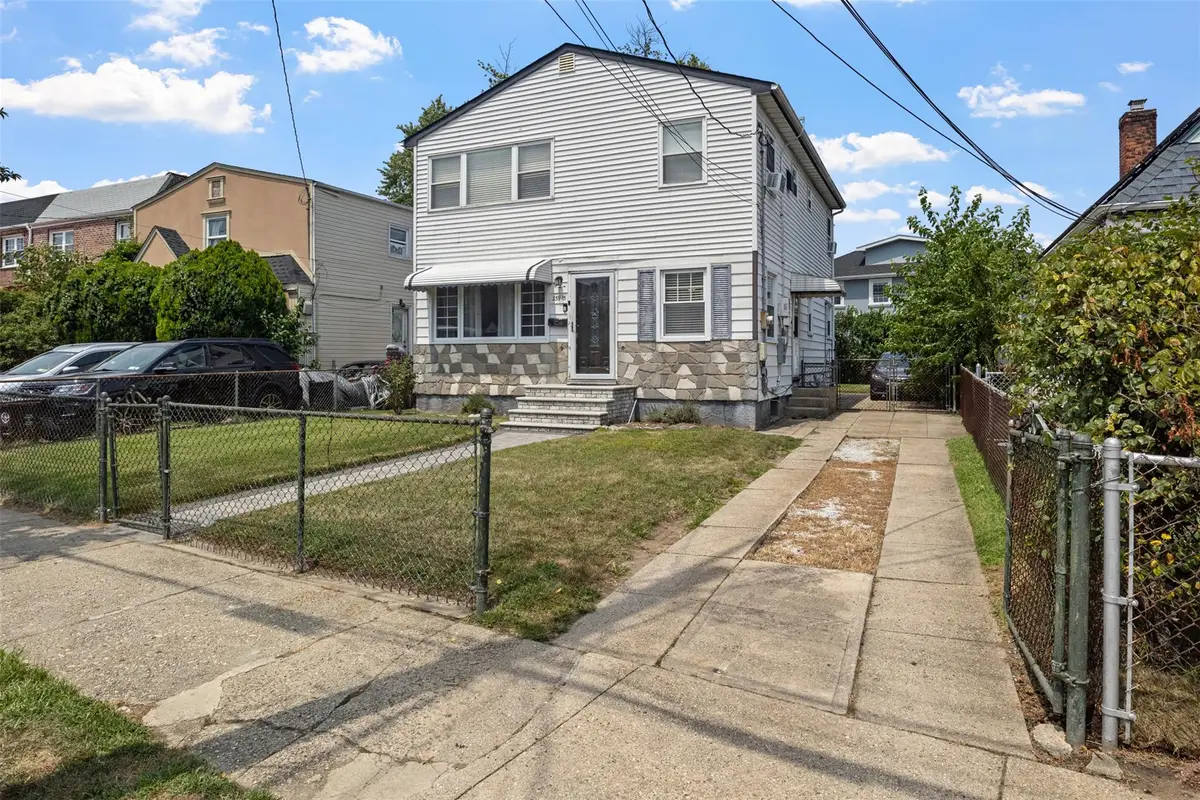 23915 147th Road, Rosedale, NY 11422 - Image #1