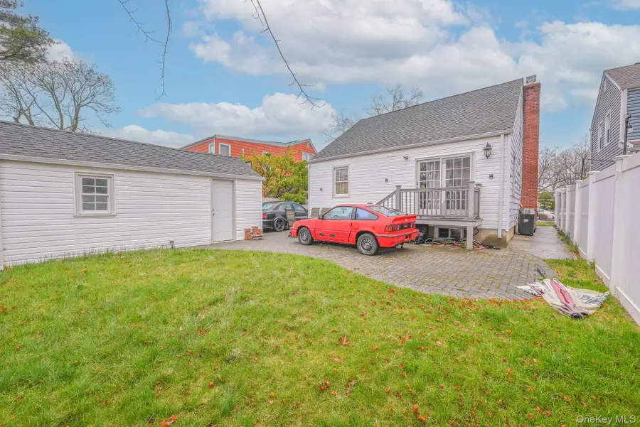 216 Home Street, Valley Stream, NY 11580 - Image #2