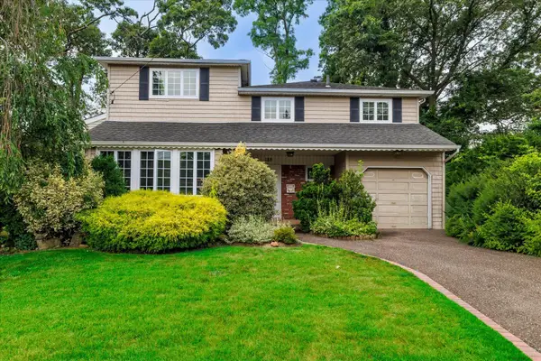 185 Maxine Court, West Hempstead, NY 11552