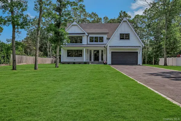 291 Pond Road, Bohemia, NY 11716