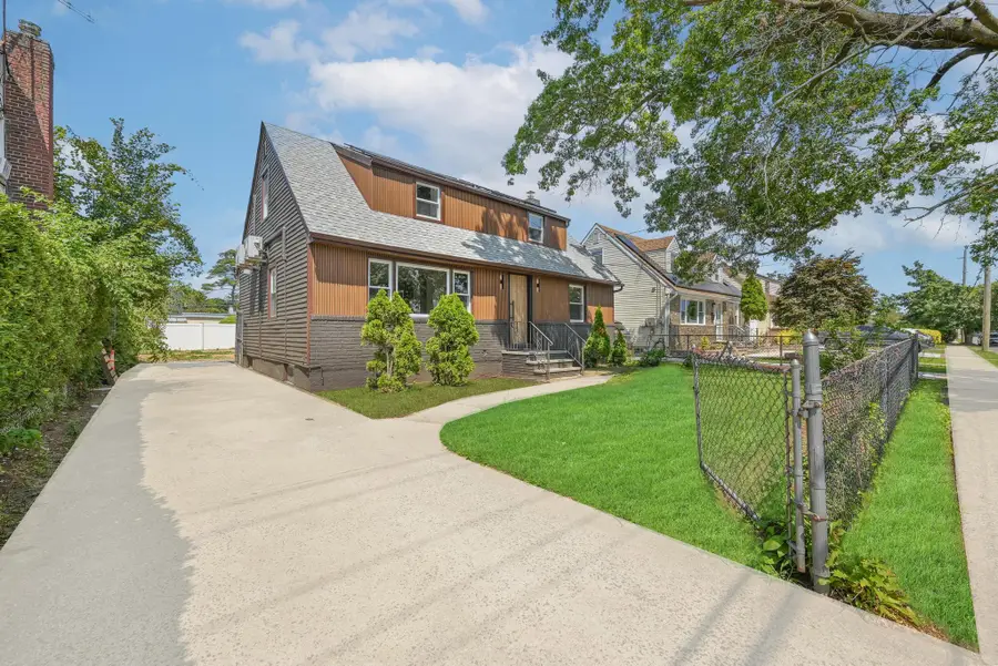 747 New Street, Uniondale, NY 11553 - Image #2