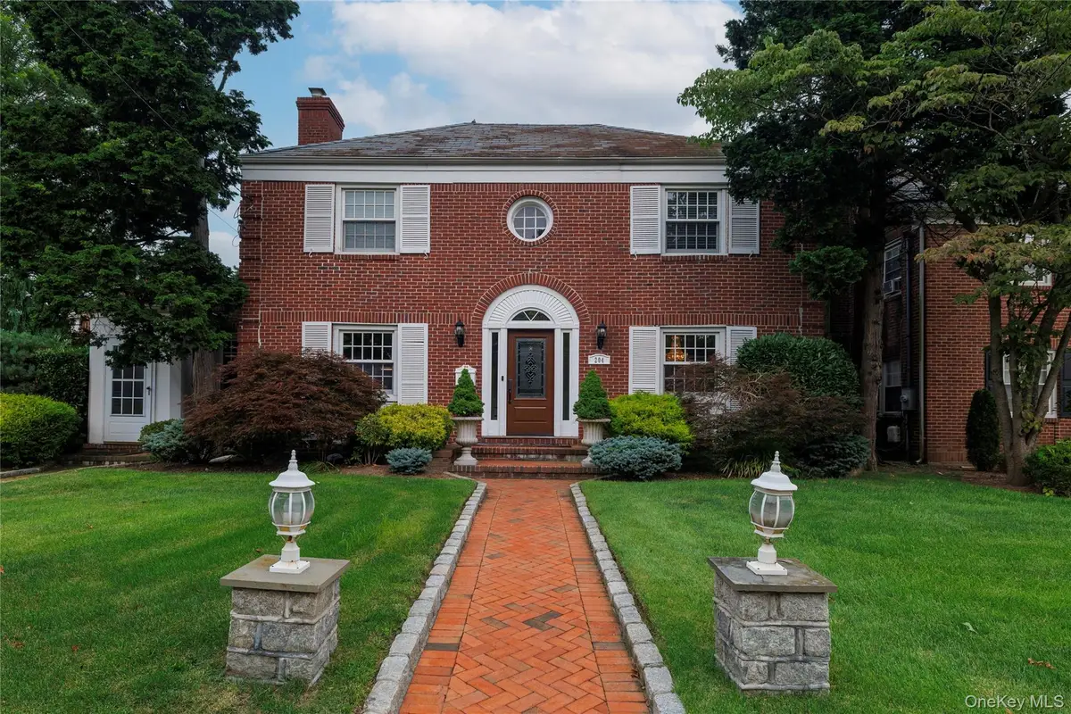 204 Hempstead Avenue, Malverne, NY 11565 - #1