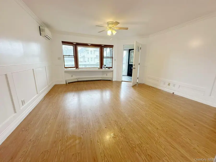 203 29th Street, Lindenhurst, NY 11757 - Image #2