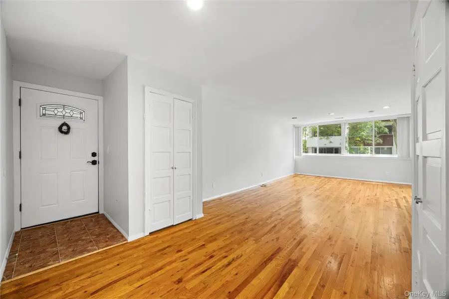 423 Colony Drive, Hartsdale, NY 10530 - Image #2