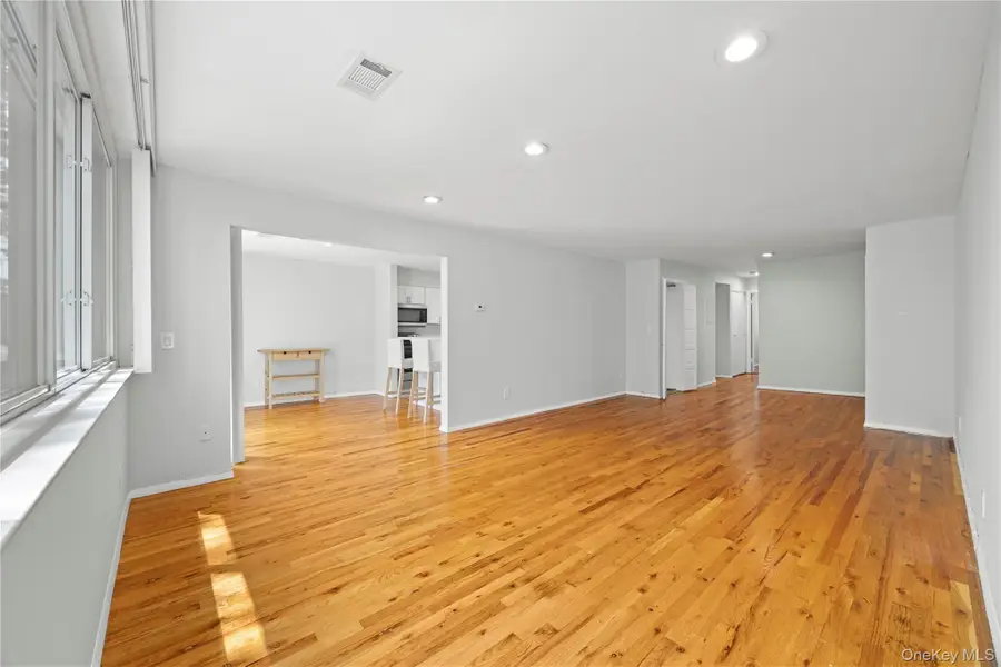 423 Colony Drive, Hartsdale, NY 10530 - Image #3