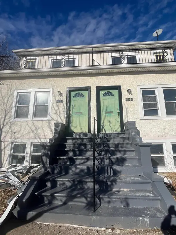 661 E Olive Street, Long Beach, NY 11561