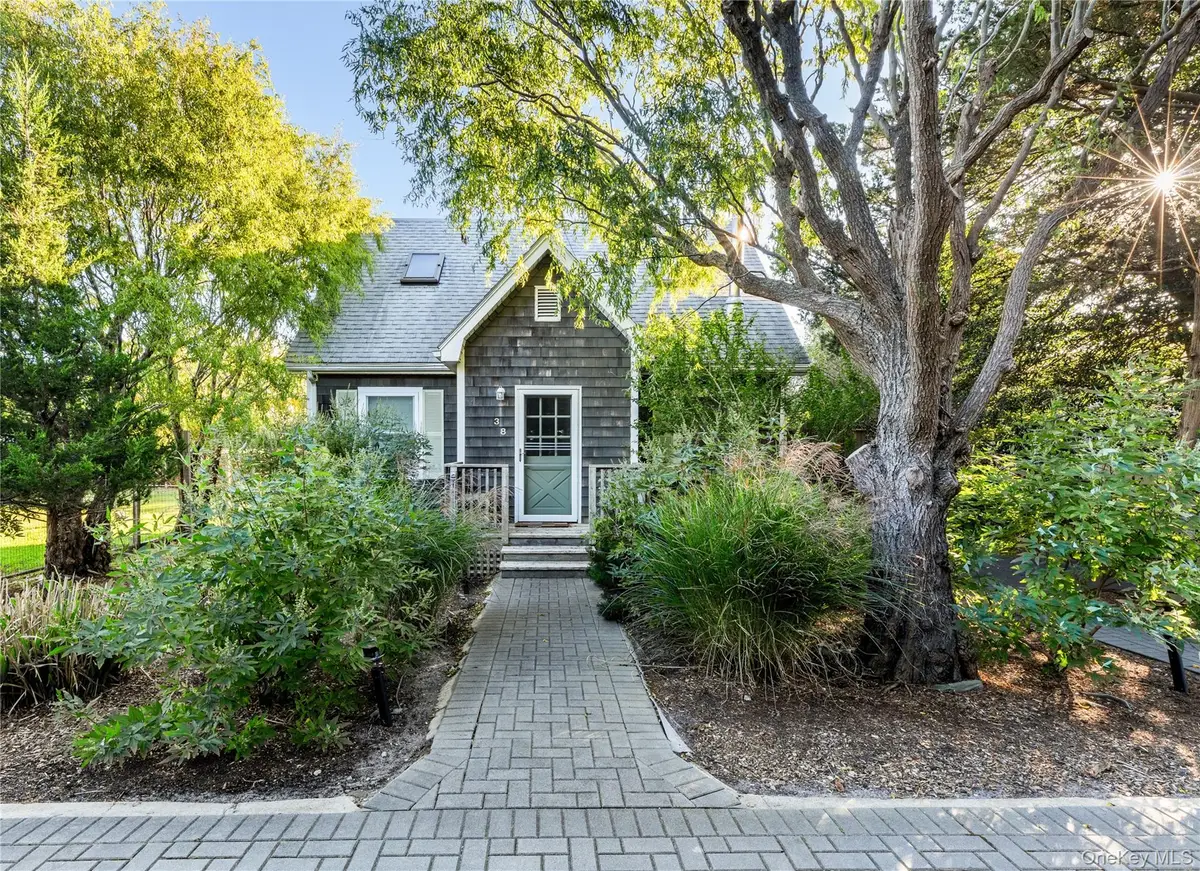 38 Homesite Avenue, Seaview, NY 11770 - Image #1