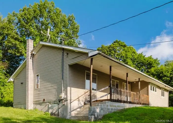 10 Diviesti Drive, Marlboro, NY 12542 - Image #1