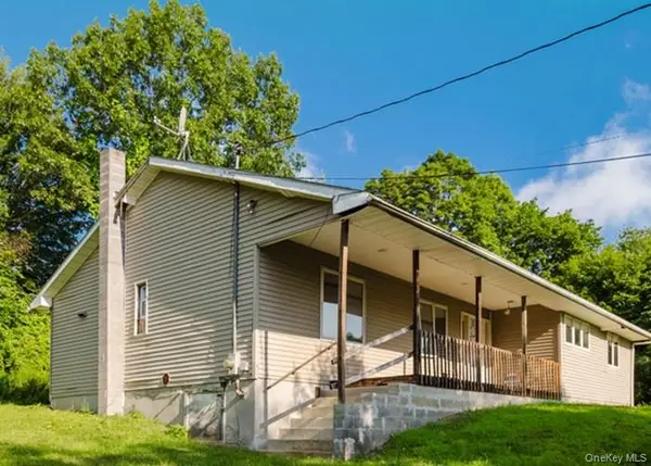 10 Diviesti Drive, Marlboro, NY 12542