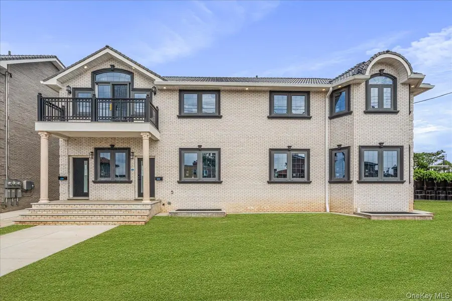 150-33 Hawtree Street, Ozone Park, NY 11417 - Image #2