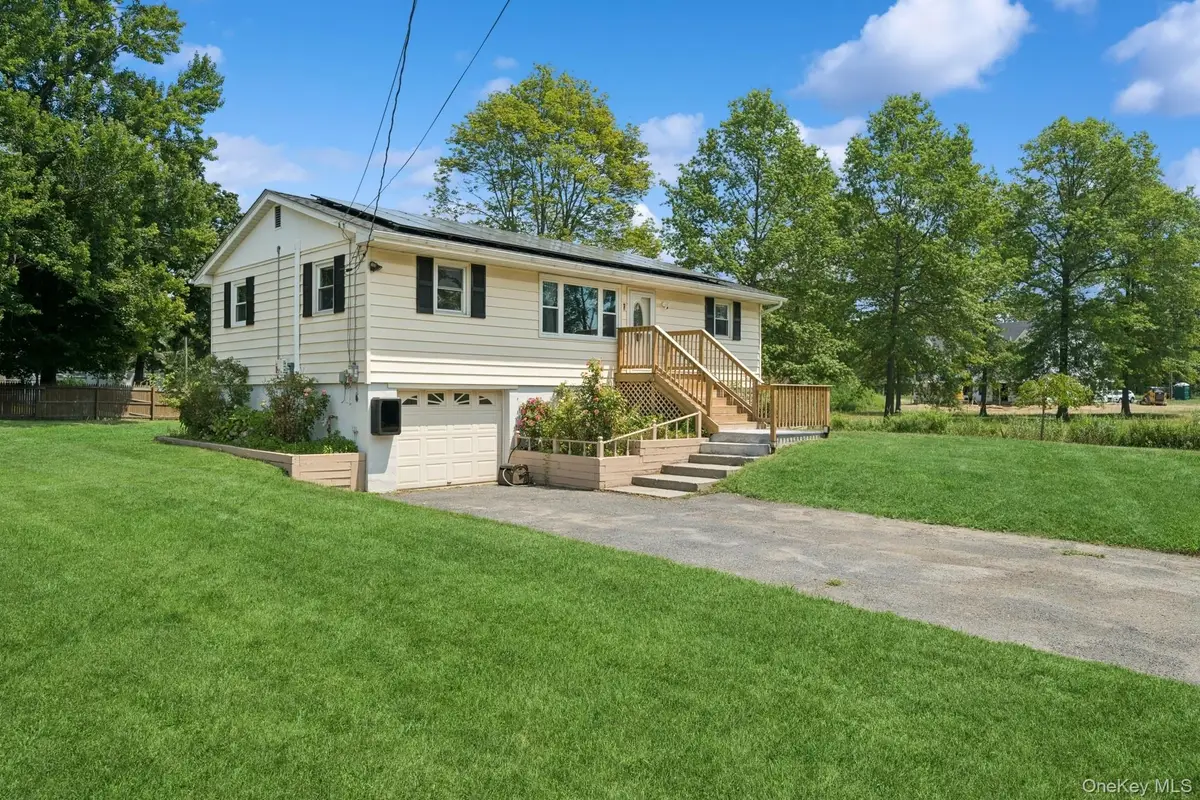 7 Bigert Drive, New Hampton, NY 10958 - Image #1