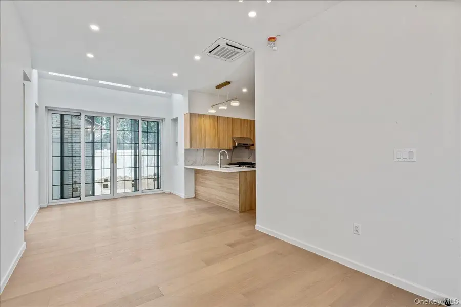 150-25 Hawtree Street, Ozone Park, NY 11417 - Image #3