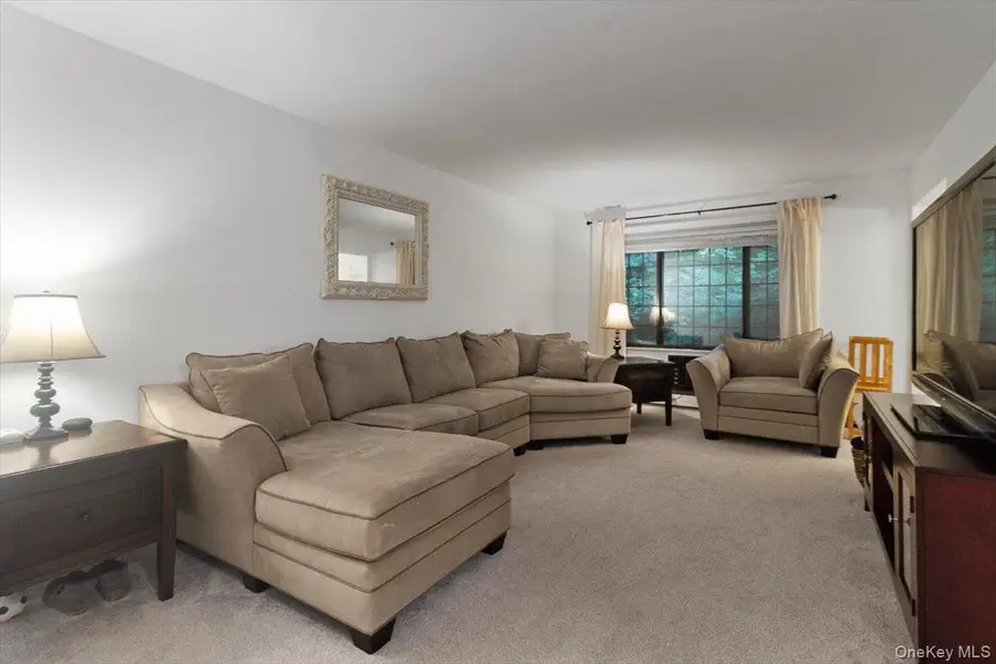 36 Foxwood Drive #6, Pleasantville, NY 10570 - Image #2