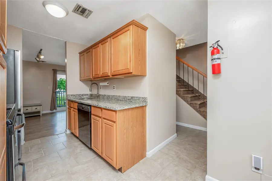 116 Westend Avenue #21, Freeport, NY 11520 - Image #3