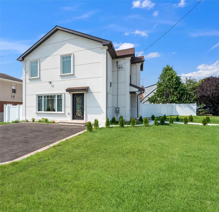 10 Locust Street, Hicksville, NY 11801 - Image #2