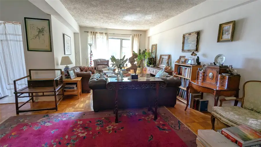 63-33 98 Place #3E, Rego Park, NY 11374 - Image #3