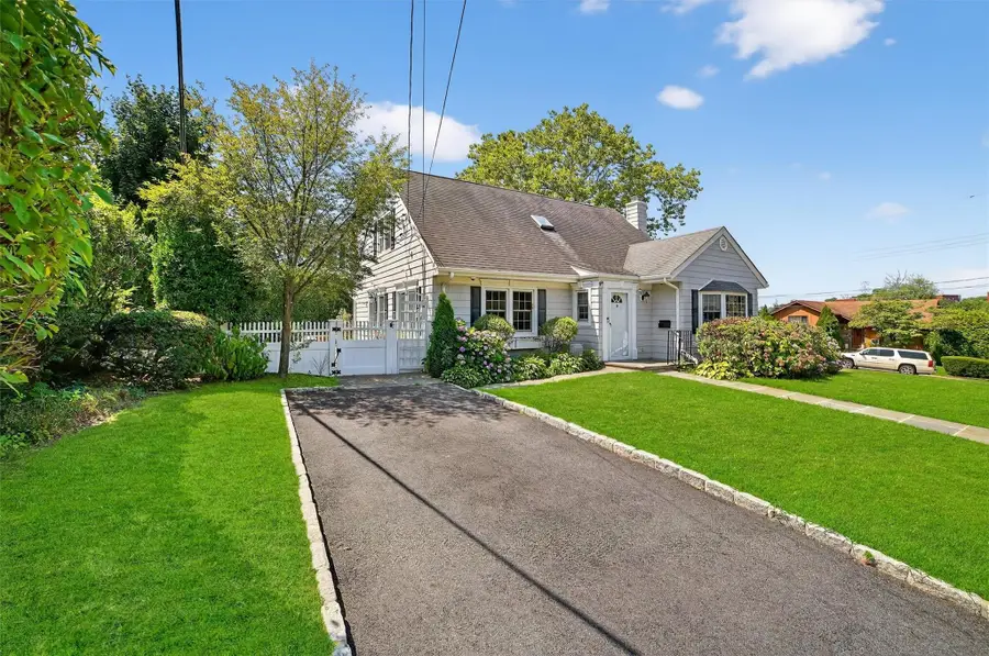 44 Standish Avenue, Yonkers, NY 10710 - Image #3