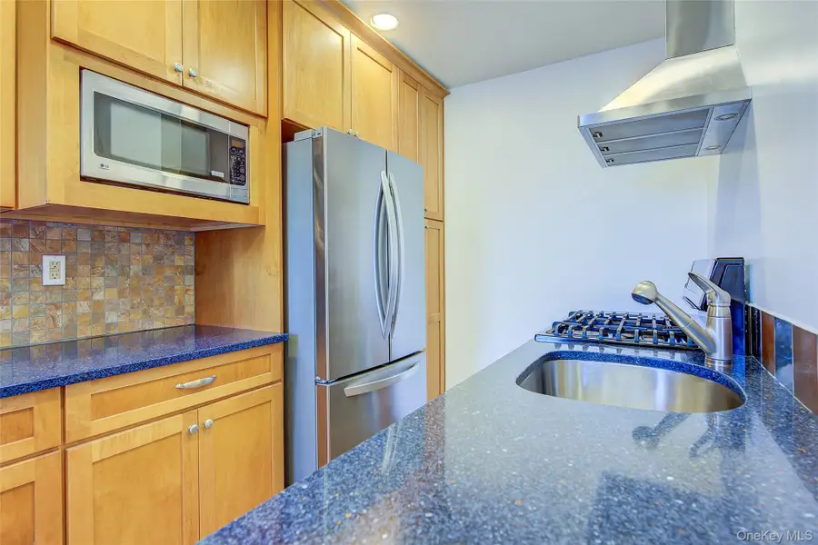 64-85 Saunders Street #D3, Rego Park, NY 11375 - Image #3