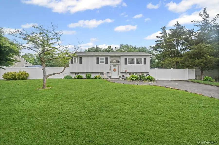 3115 Heather Avenue, Medford, NY 11763 - Image #2