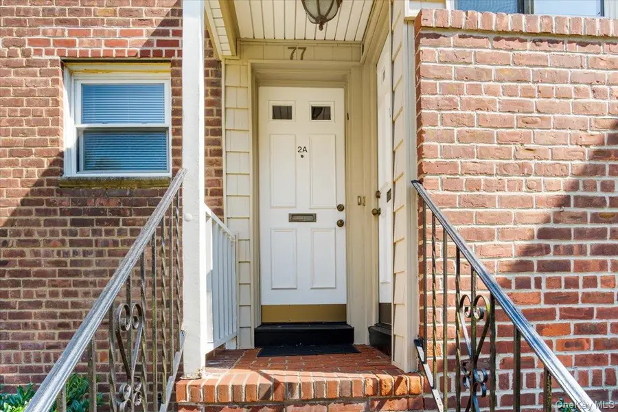 77 Edwards Street #2A, Roslyn Heights, NY 11577 - Image #3