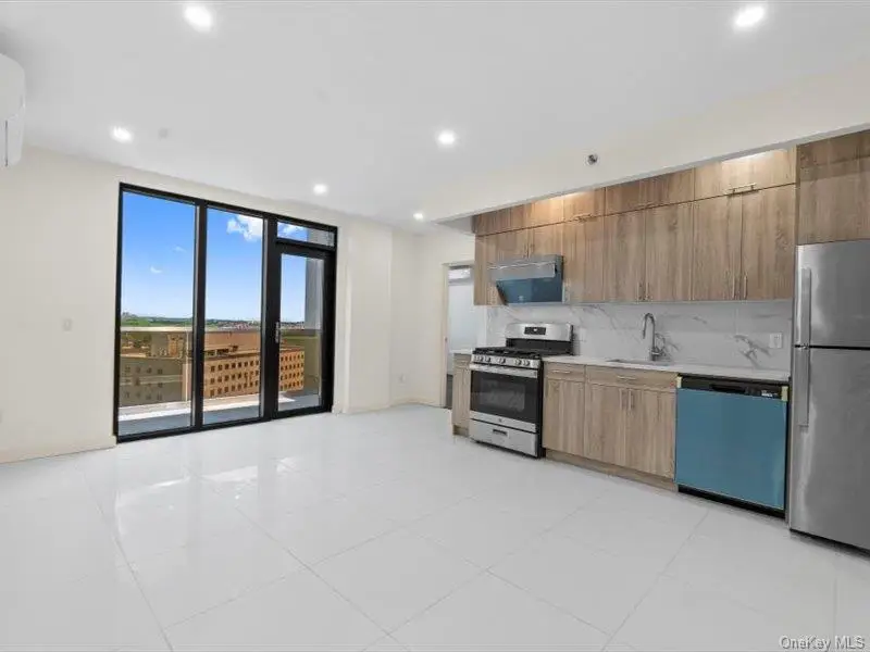 124-28 Queens Blvd. #PH-D, Kew Gardens, NY 11415 - Image #2