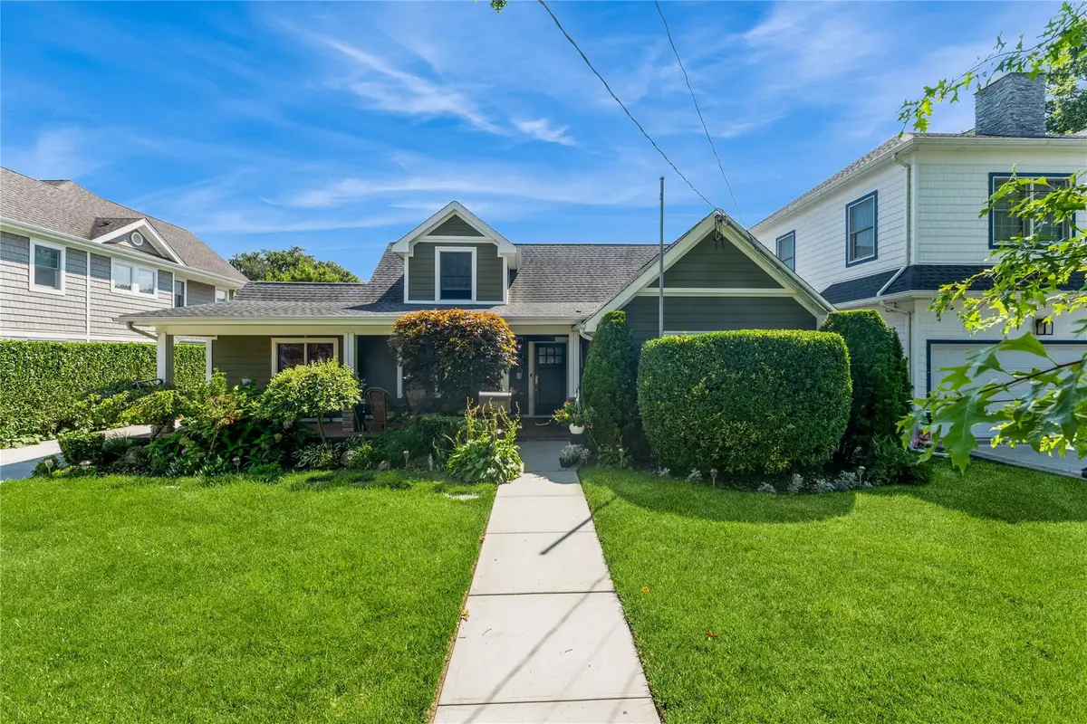 122 Cypress Street, Floral Park, NY 11001 - Image #1