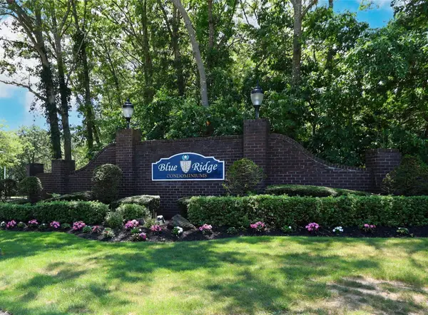 3 Birchwood #3, Medford, NY 11763