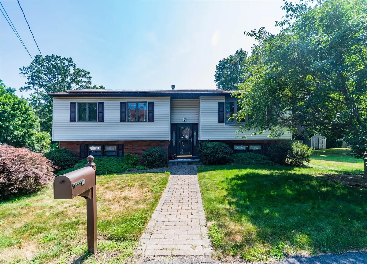 12 Oxford Road, New Windsor, NY 12553 - Image #1