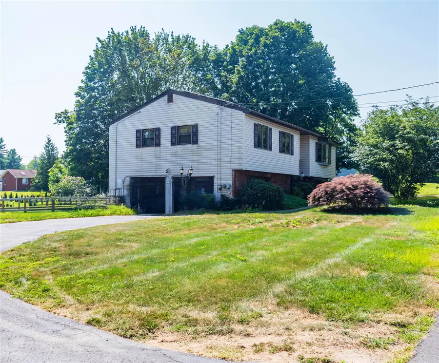 12 Oxford Road, New Windsor, NY 12553 - Image #3