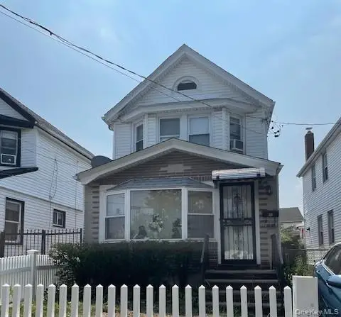 90-60 209th Street, Queens Village, NY 11428