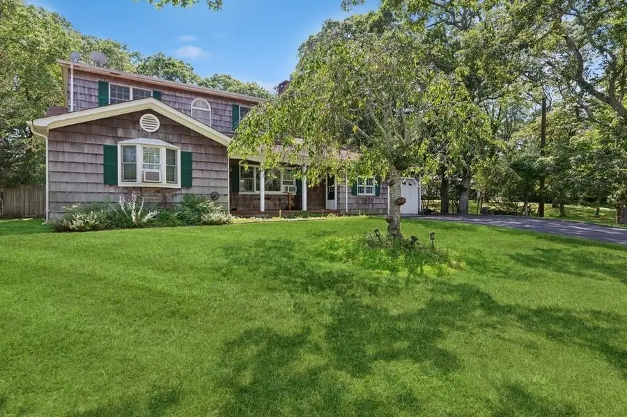 7 Mortimer Street, Westhampton Beach, NY 11978 - Image #2