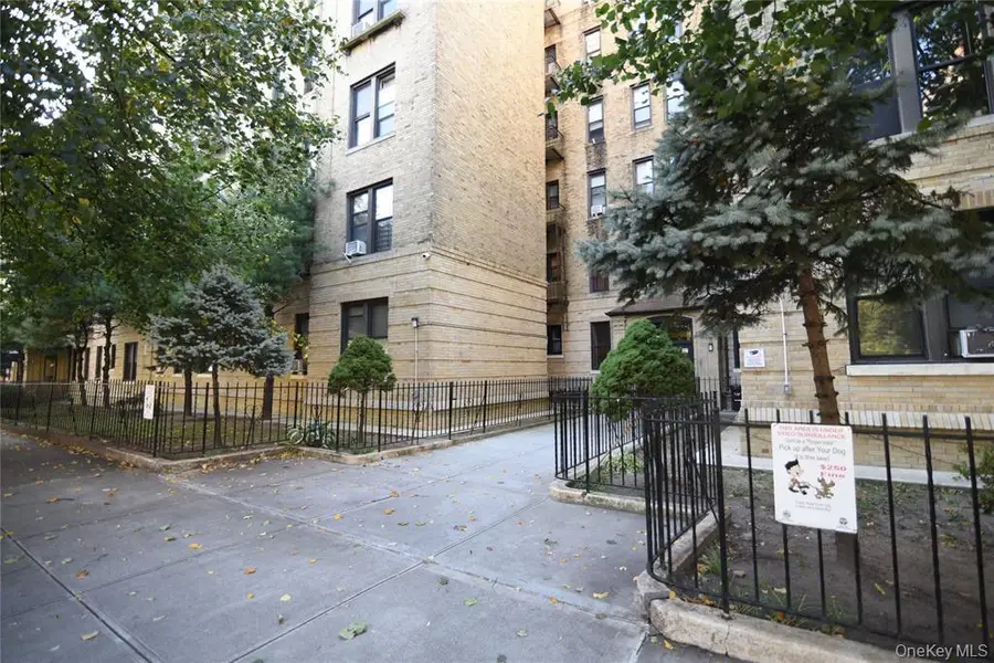 83-52 Talbot Street #5C, Kew Gardens, NY 11415 - Image #2