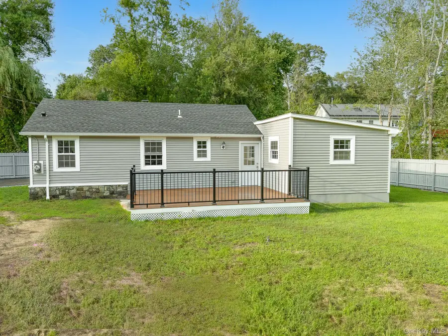 3167 Lincoln Drive, Mohegan Lake, NY 10547 - Image #3