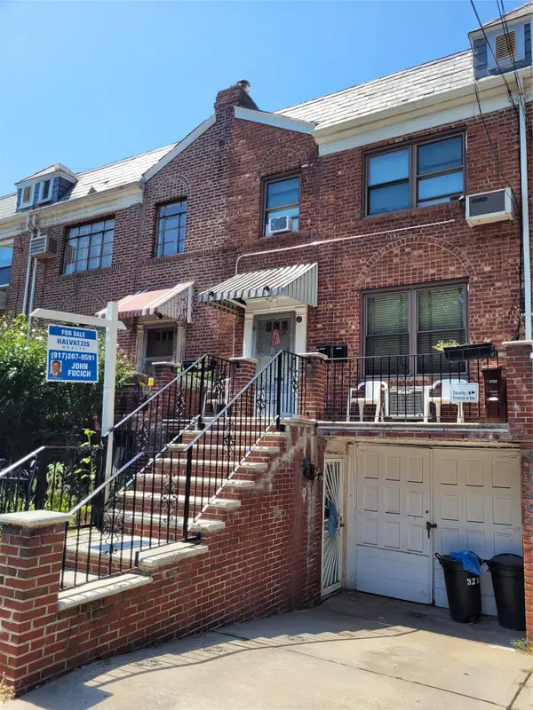 3268 42nd Street, Astoria, NY 11103