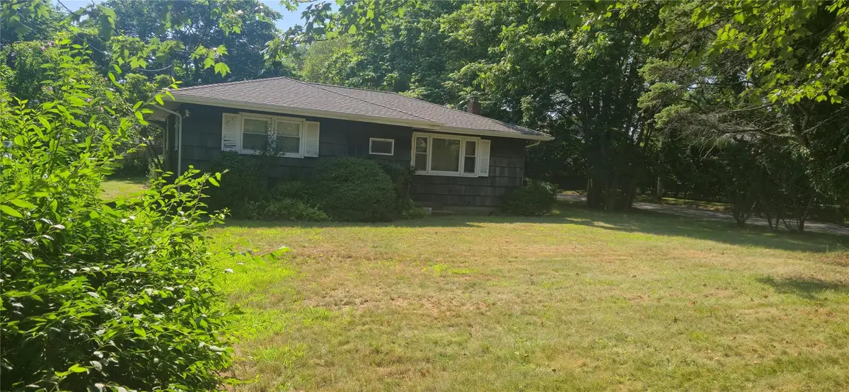 129 David Whites Lane, Southampton, NY 11968 - Image #1