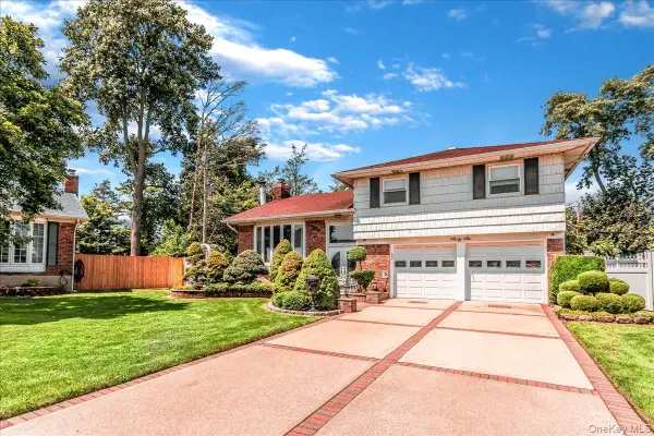 66 Rosalie Court, East Meadow, NY 11554