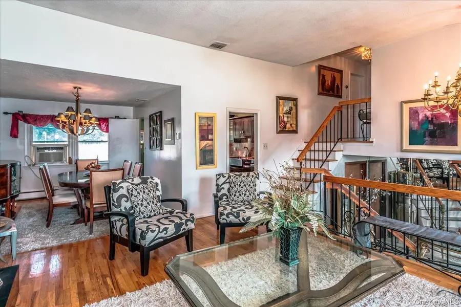 66 Rosalie Court, East Meadow, NY 11554 - Image #3