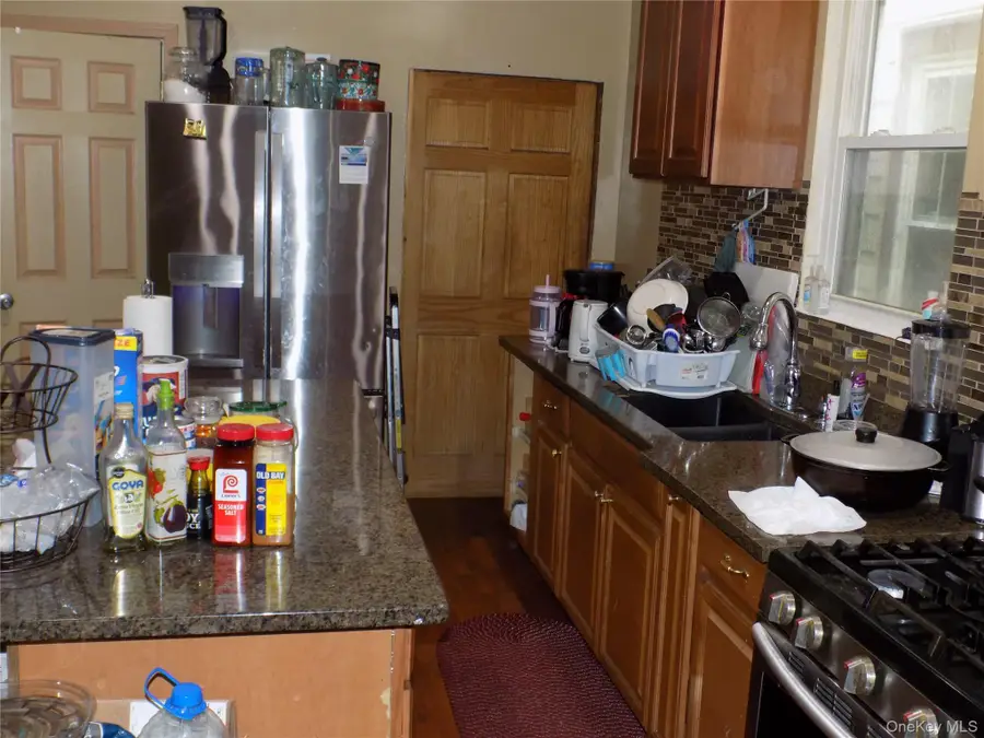 15 Thompson Street, Poughkeepsie, NY 12601 - Image #3